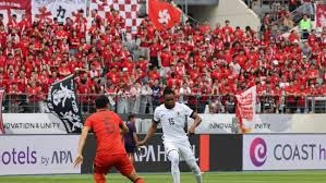 黄蜂官方：三球左脚踝酸痛，本场比赛不会回归