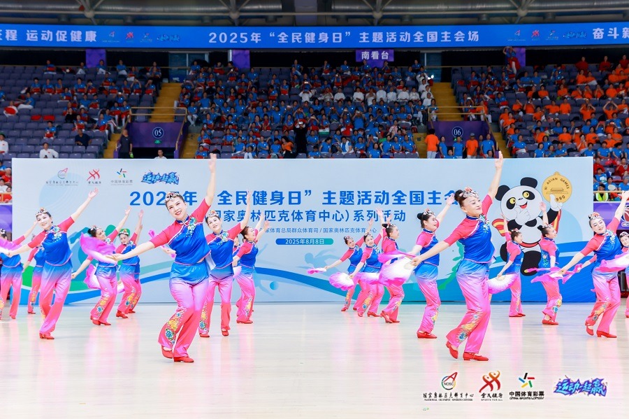 王建民在 2008 年面对太空人跑垒时因伤退场，此次受伤被广泛视为其职业生涯的分水岭