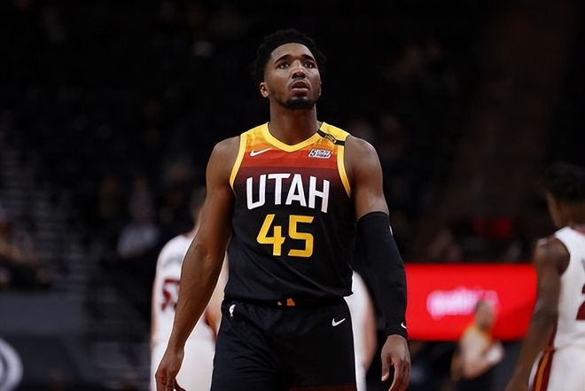 对高空球和 对高空球和