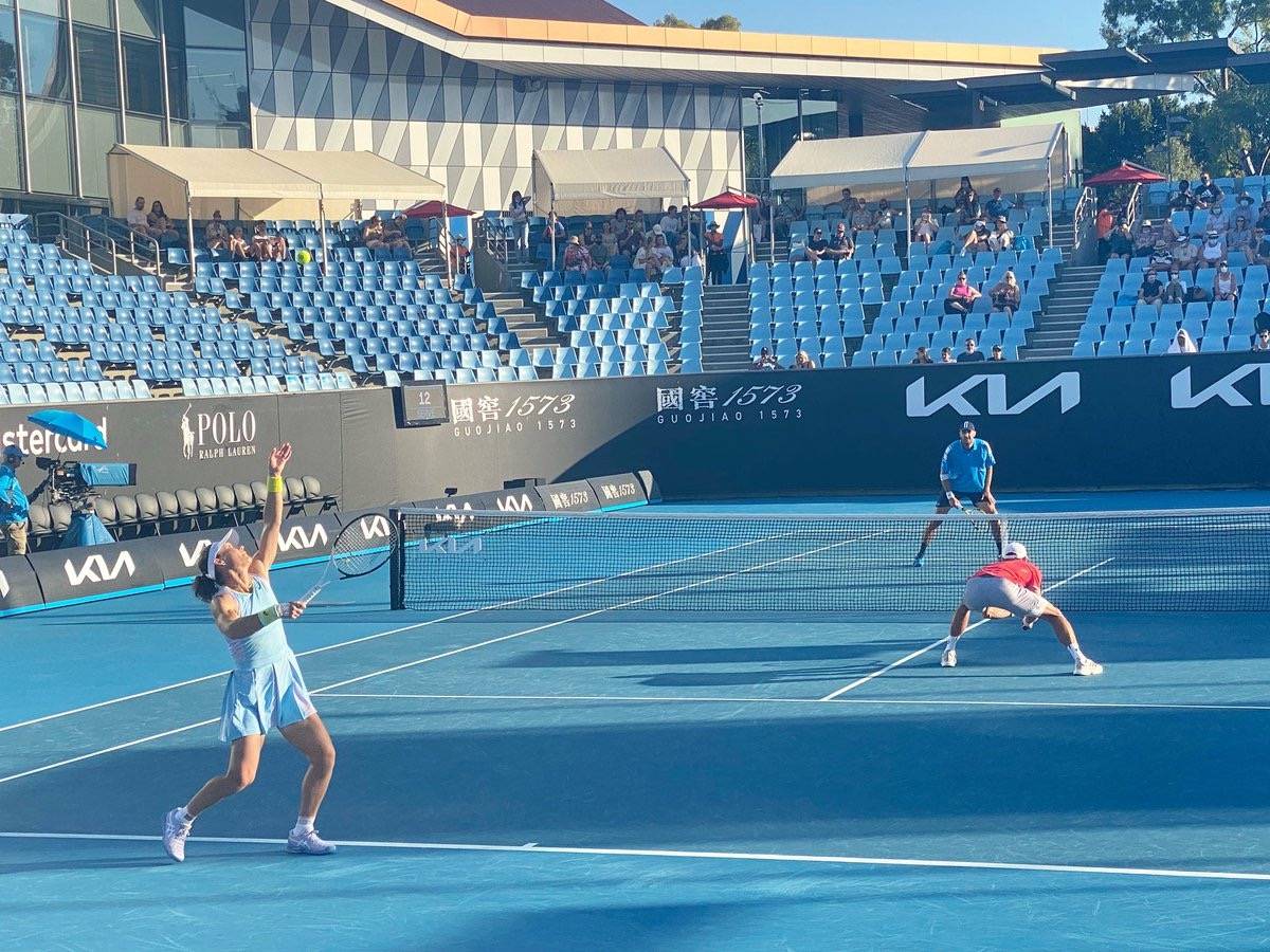 赛中脱颖而 赛中脱颖而